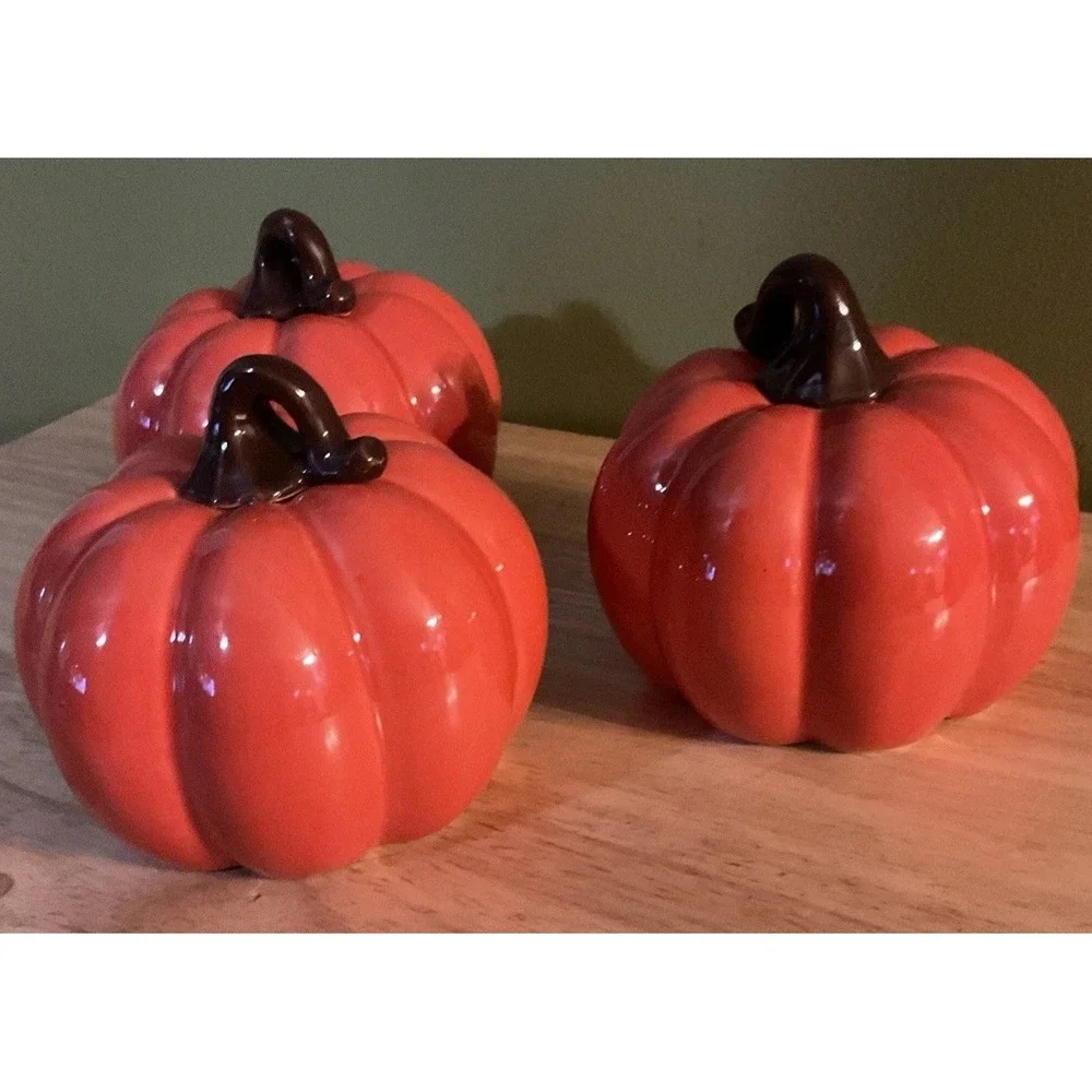 Set Of 3 Porcelain/Ceramic Pumpkins,‎ Unbranded